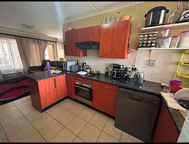 2 BEDROOM APARTMENT FOR SALE IN THE REEDS